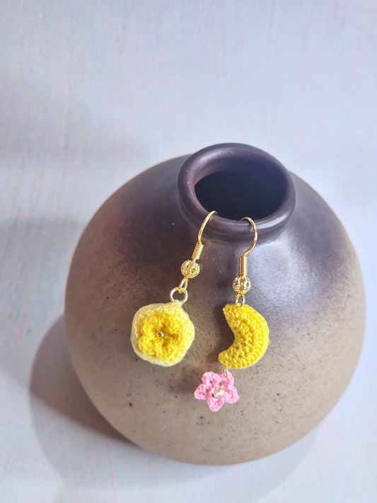 Handcrafted Autumn Moon & Mooncake Micro-crochet earrings. Set with 18K gold-plated ear hooks.