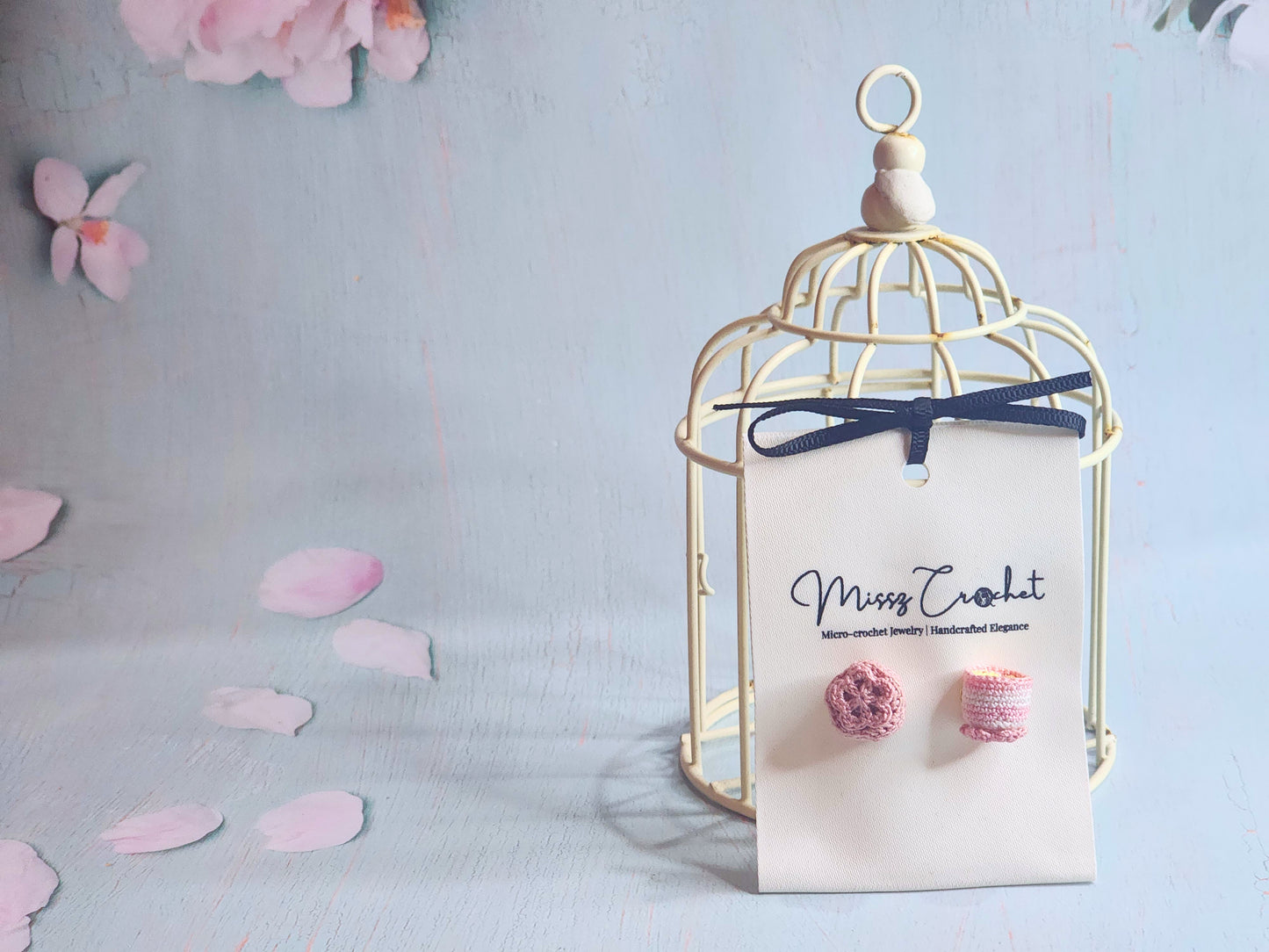 Handcrafted micro-crochet earrings featuring a mooncake & jasmine tea. 18K gold-plated ear hooks. 