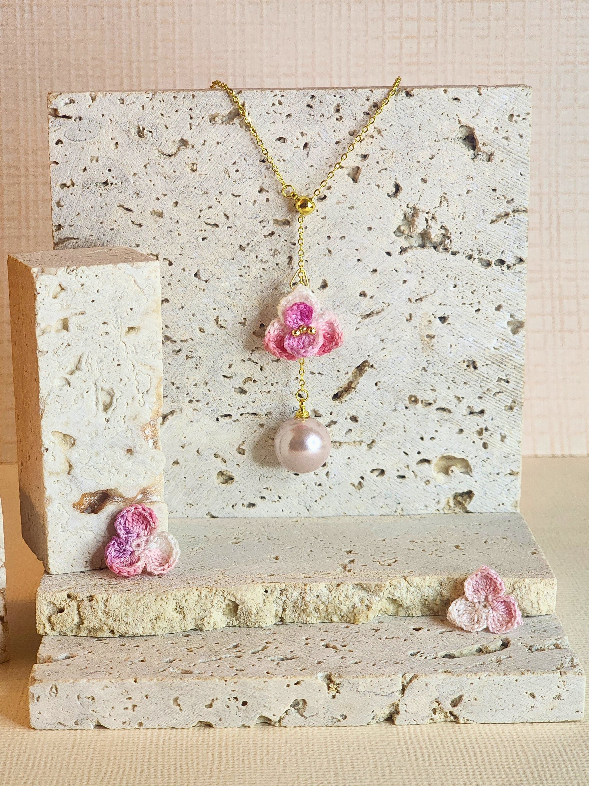 Pink-White Orchid mIcro-crochet necklace with 12mm pink-purple Aurora grade natural freshwater pearl 