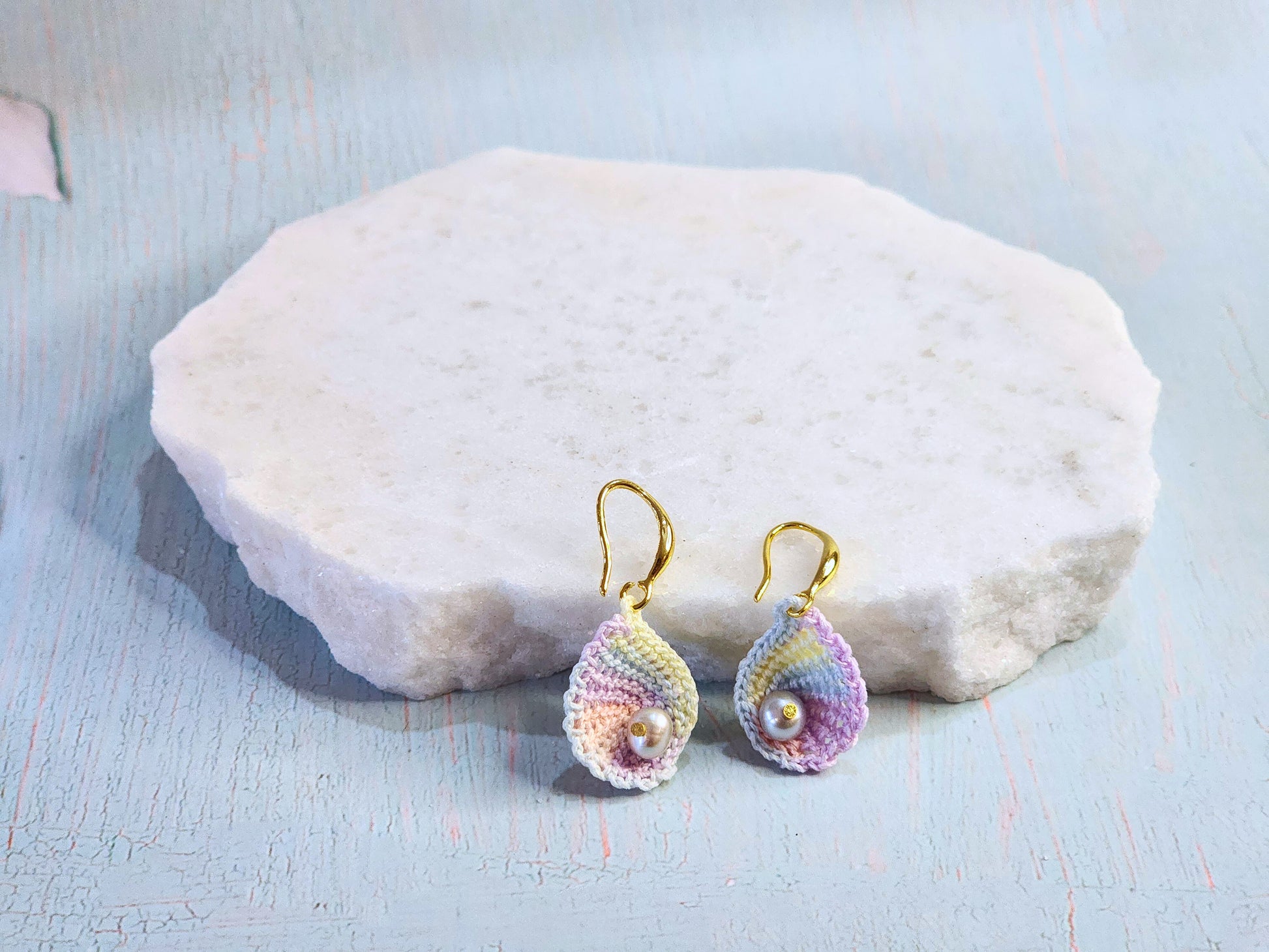 Handcrafted micro-crochet ombre scallop earrings with 5-5.5mm smoke grey baroque pearls on 18K gold-plated hooks