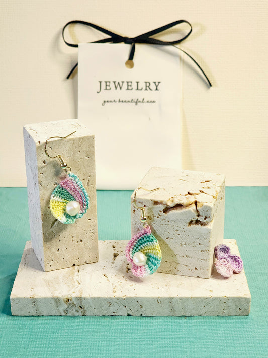 Seashell with Baroque Pearl micro-crochet Earrings